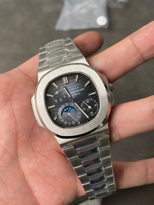 Patek Philippe Nautilus 57121A-001