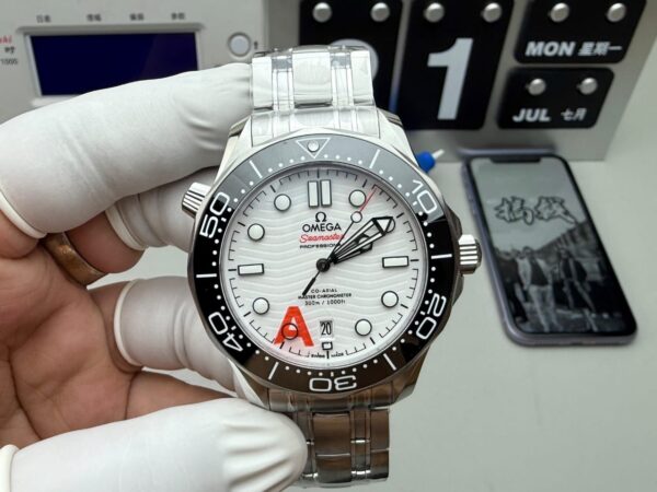 Omega Seamaster Diver 300M White Dial