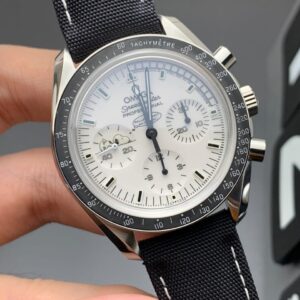 Omega Speedmaster 42mm Snoopy White Dial