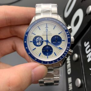 Omega Speedmaster Silver Snoopy Super Clone