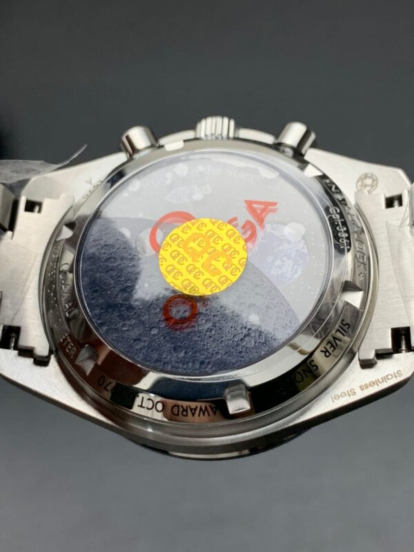 Omega Speedmaster Silver Snoopy Super Clone